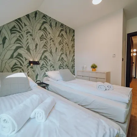 Ogrody Pieniawskie Dwupoziomowy Z Tarasem Na Dachu Apartamento Polanica-Zdrój